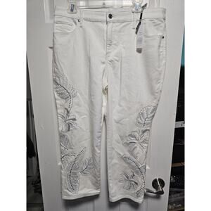 Chicos Perfect Stretch Girlfriend Jeans Womens Slim US 14 White Embroidered NWT